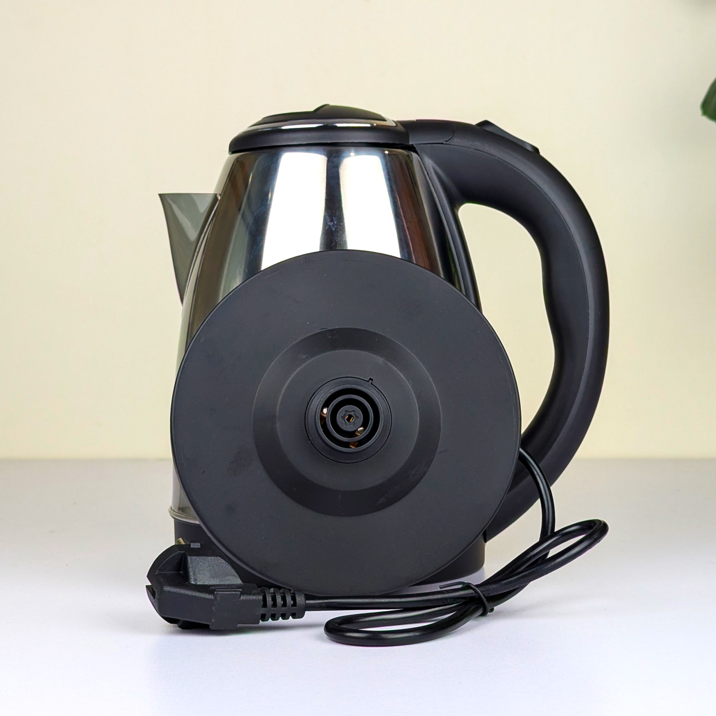 Prestige ST-04 Electric Kettle 2.0 liter - Image 3